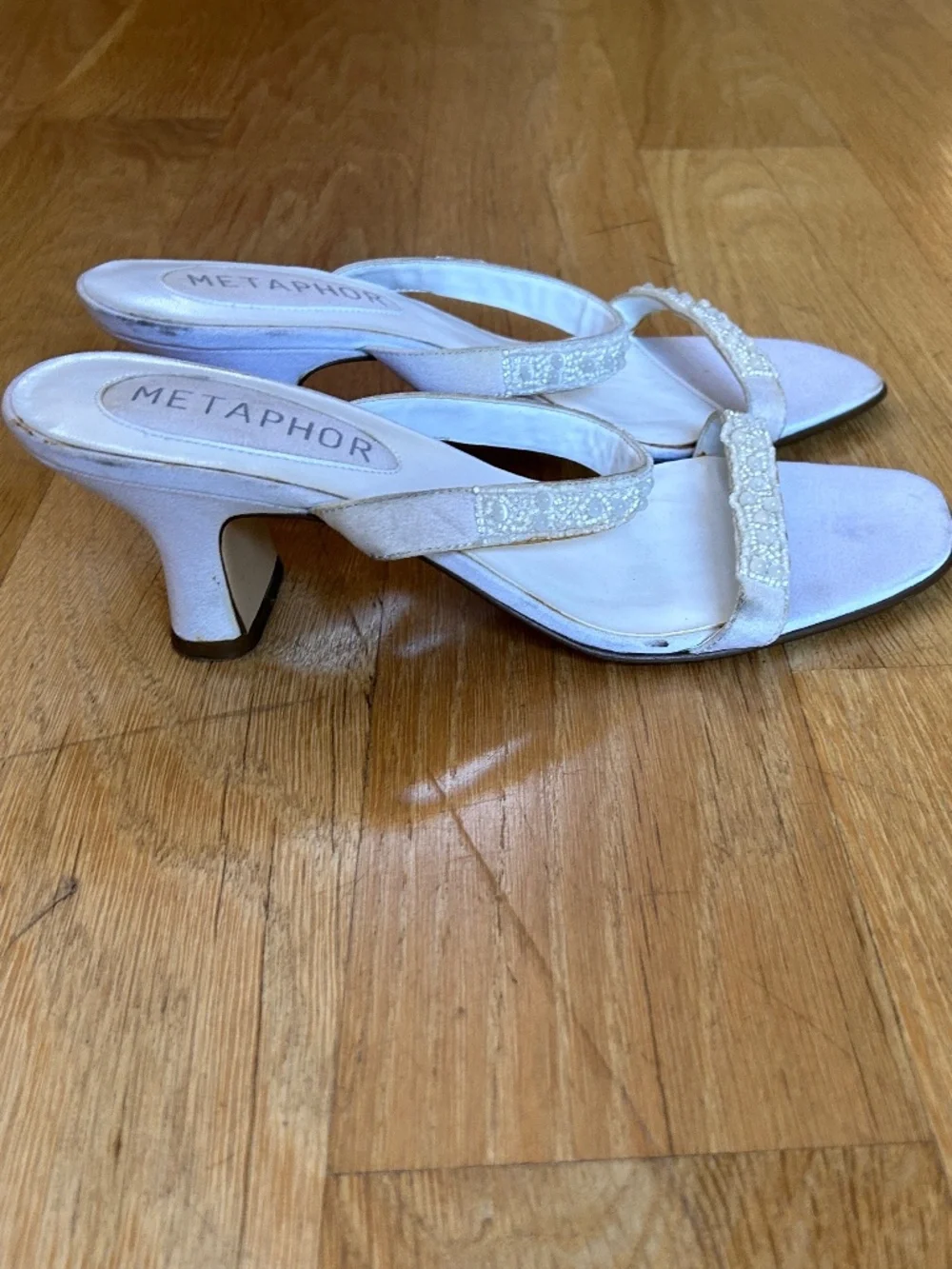 Metaphor White Heeled Sandals w Upper Leather Sole for Bundle Purchase